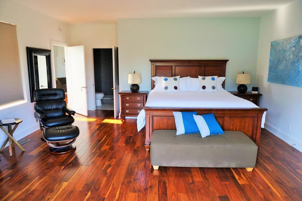 On The 6 Bed And Breakfast Niagara-on-the-Lake Rom bilde